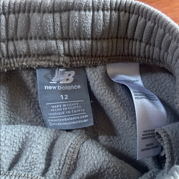 New Balance Kids Khaki Hoodie and Matching Shorts Set - Picture 4 of 5